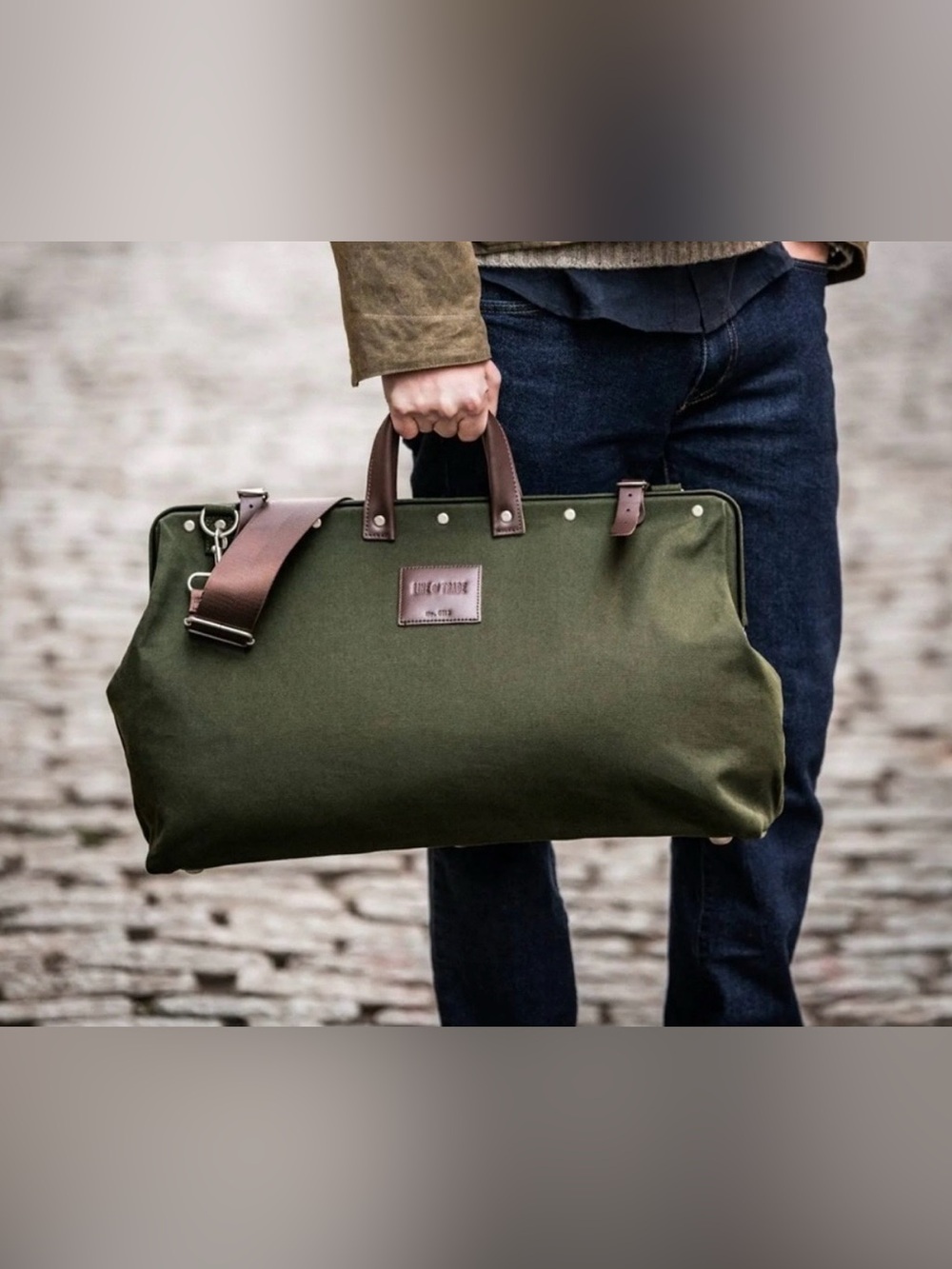 Line of Trade Canvas Weekender Bag in Olive Green